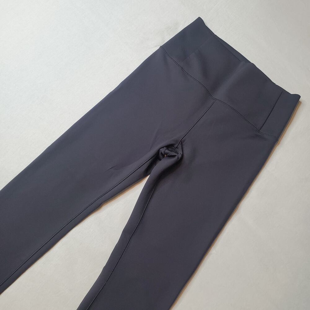 Vuori Women's Size M Evolve Performance Leggings 7/8 Length Black VW497